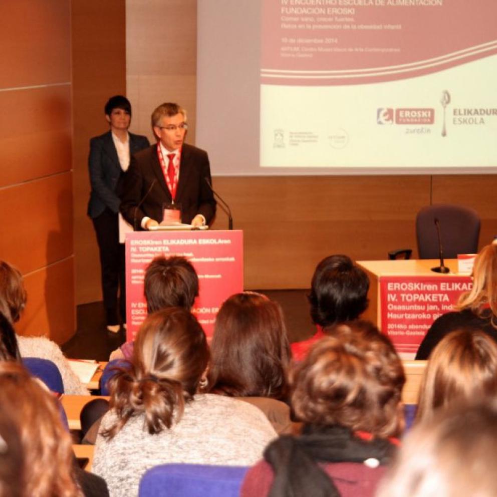 Profesionales de la salud debaten los retos en la prevención de la obesidad infantil 