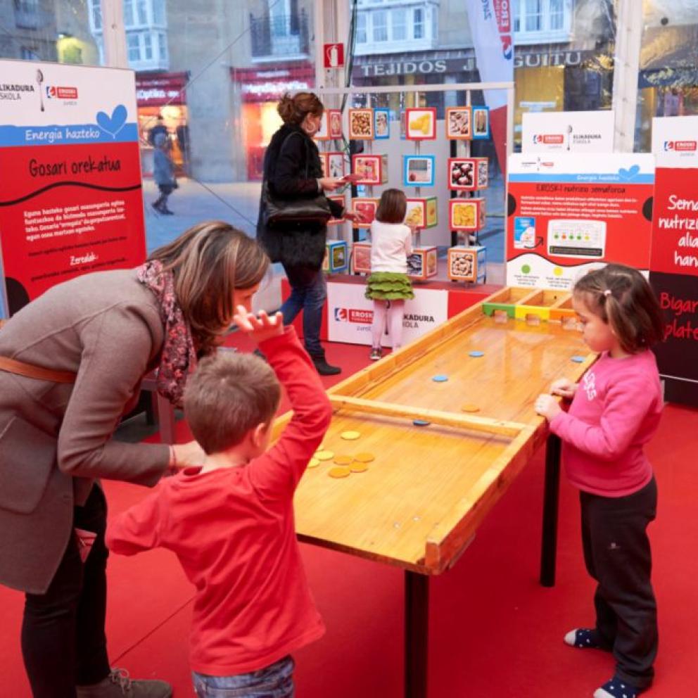 La Escuela de Alimentación EROSKI celebra su fiesta en Vitoria-Gasteiz